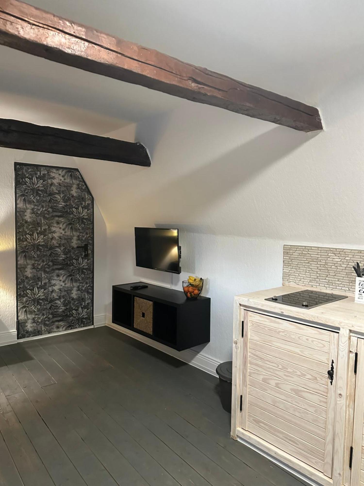 Urlaub Im Historischen Muellerhaus, Dachgiebel Apartment Lubeck Exterior photo